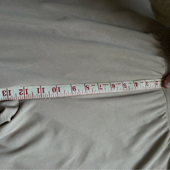 Lounge set Three-Piece Lounge tan ribbed size medium - Picture 9 of 9